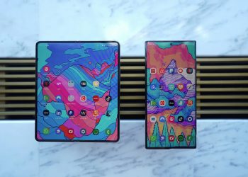 Android telefonai išskleidžiamais ekranais – ar verta?