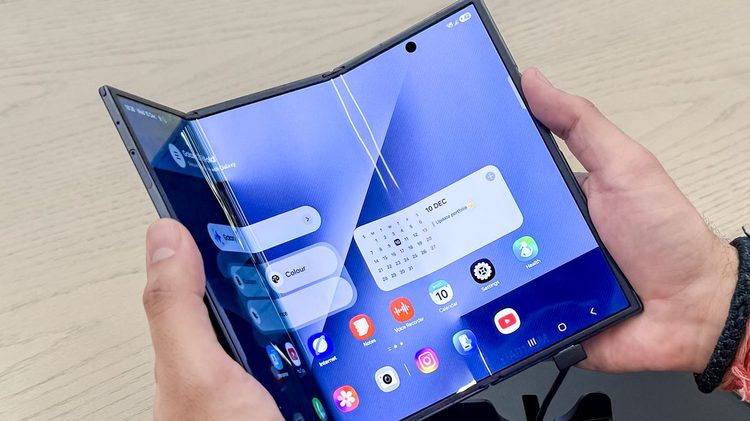 Galaxy Z TriFold apžvalga: 10 colių atlenkiamas ekranas